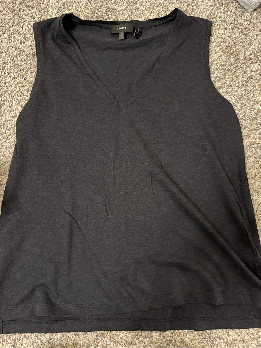 Theory v neck small tank black